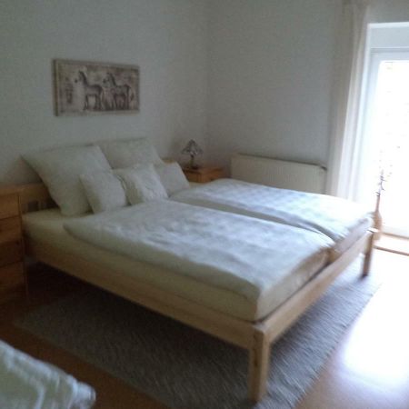 Farschweiler Ferienappartment Mit Schlafzimmer מראה חיצוני תמונה